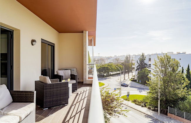 Lagos Central 1 With Pool by Homing - Photo 11