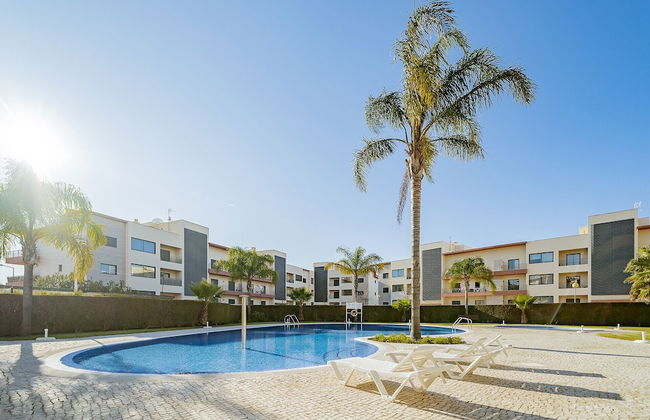 Lagos Central 1 With Pool by Homing - Photo 19