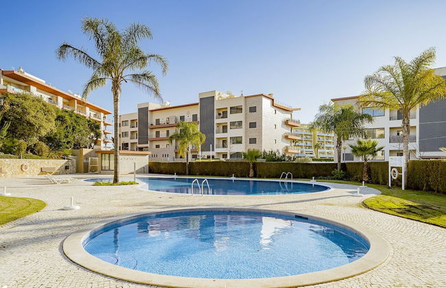 Lagos Central 1 With Pool by Homing - Photo 17