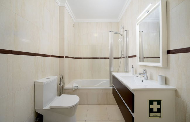 Lagos Central 1 With Pool by Homing - Photo 15