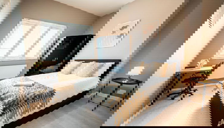 Foto 1 - London City Escape - Stylish 2 Bedroom Apartment