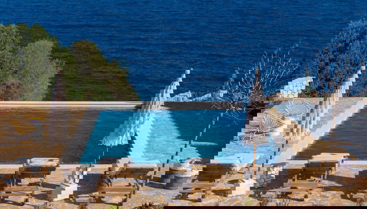 Foto 1 - Evilia Beach Villa With Private Pool