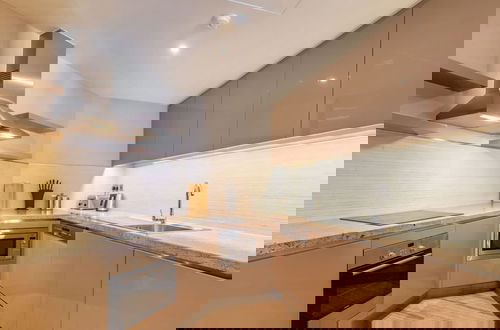 Foto 6 - Elegant 3BR With Pool Near Wafi Mall Dubai Frame