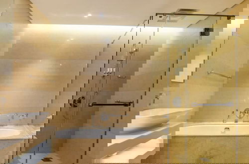 Foto 18 - Elegant 3BR With Pool Near Wafi Mall Dubai Frame