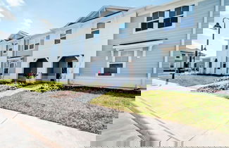Foto 3 - 1259 Modern 5BD Family Home For Your Vacation
