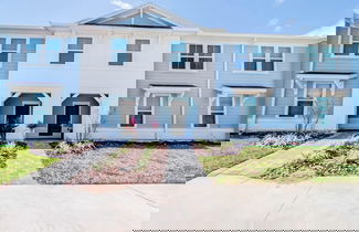 Foto 2 - 1259 Modern 5BD Family Home For Your Vacation