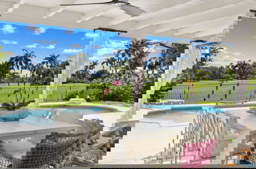Photo 13 - Luxury Beach House With a View