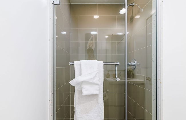 2BR Fully Furnished Apartment on Hawthorn Ave Hollywood - Foto 18