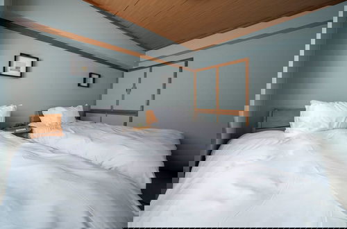 Photo 4 - SPACE 701