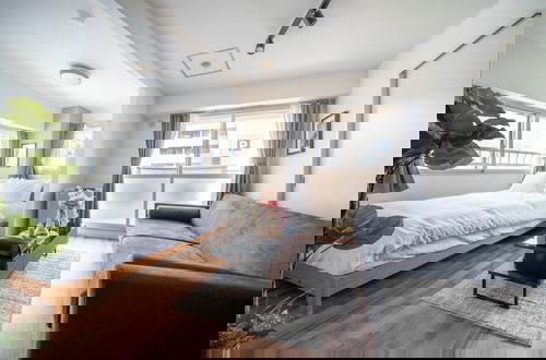 Photo 1 - SPACE 701
