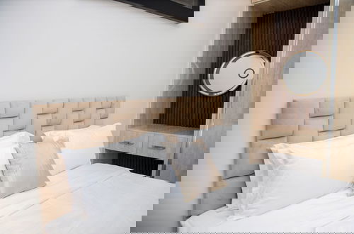 Foto 41 - unreal homes