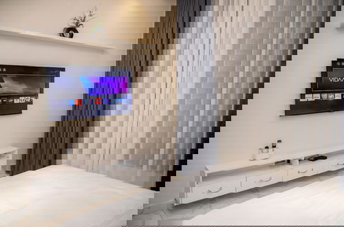 Foto 37 - unreal homes