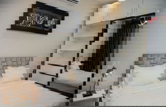 Foto 2 - unreal homes