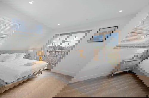 Foto 5 - Not Affected by the Fire/modern Spacious Home With Parking & Fully Equipped Kitchen #3