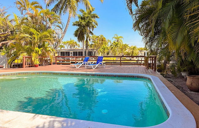 Waterfront Florida Vibes and Views - King Bed - Photo 19