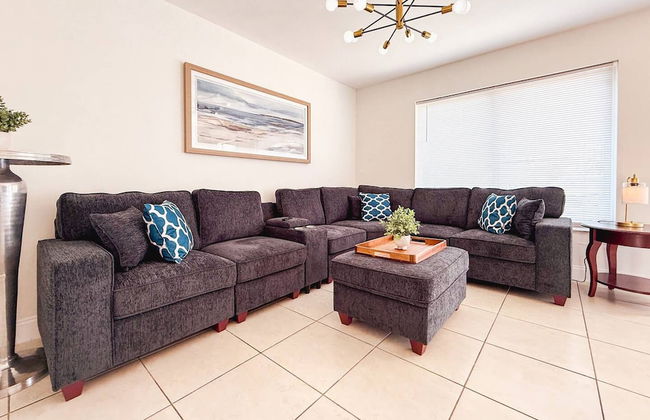 Waterfront Florida Vibes and Views - King Bed - Photo 18
