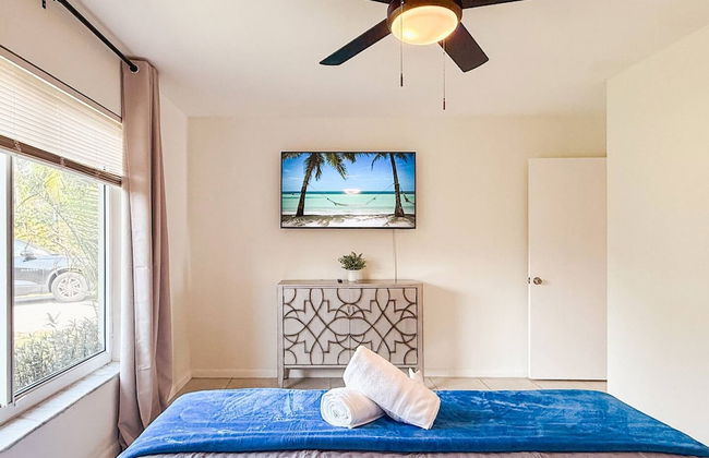 Waterfront Florida Vibes and Views - King Bed - Photo 13