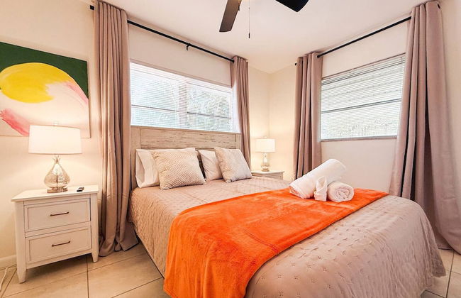 Waterfront Florida Vibes and Views - King Bed - Photo 8