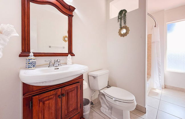 Waterfront Florida Vibes and Views - King Bed - Photo 15