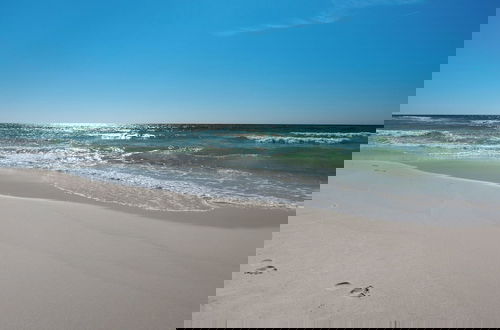 Foto 42 - Sand Cliffs 108: Steps to Beach & Pool Access!