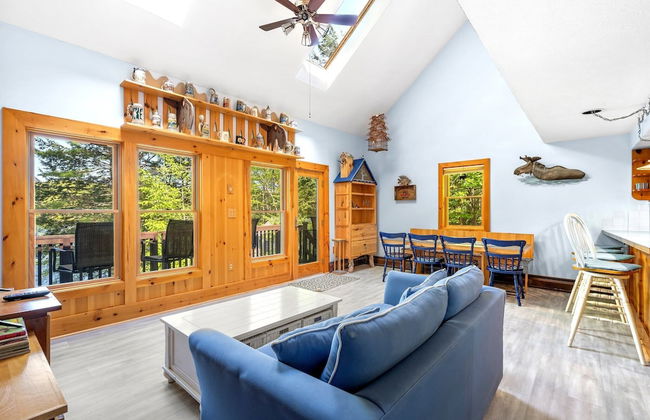 Waterfront w/ Kayak's, Sup's and Ping Pong Table! - Foto 17