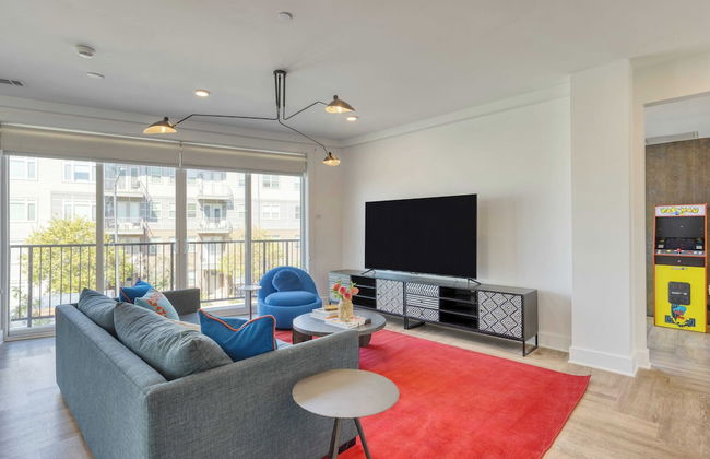 916 Main 12 Unit Buyout - 30bdrs Prvt Two Floors - Photo 1