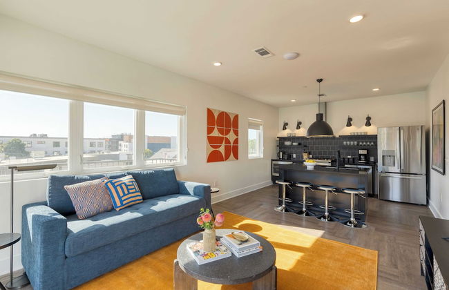 916 Main 12 Unit Buyout - 30bdrs Prvt Two Floors - Photo 18