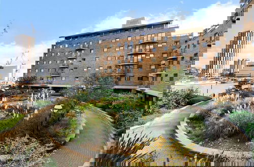 Photo 1 - Lux 2 Bed in Canary Wharf Close to Excel & O2