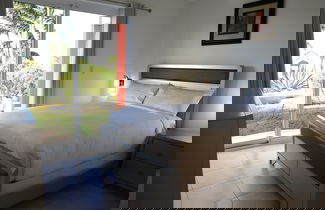 Photo 3 - Captivating 2-bed Apartment in Maho