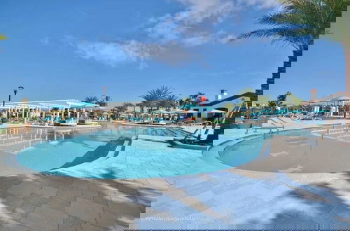 Foto 49 - Sleeps 20! Resort Home Near Disney, Pool+game Room Twice-as-nice by Avantstay