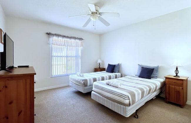 Lovely Lakeside 4-bed Pool Home At Villa Sol-3125 4 Bedroom Home by RedAwning - Foto 4
