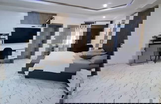 Foto 3 - Uphoria Apartments