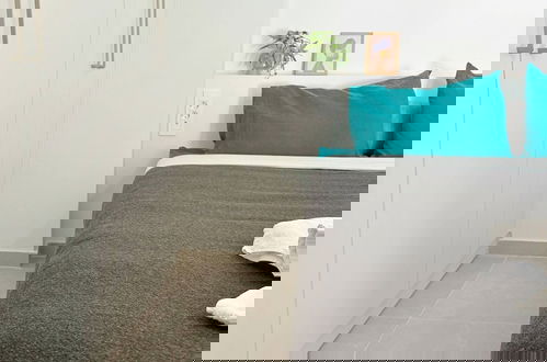 Foto 2 - Azure Loft - 3min Walk to Beach, 10min to Old Town