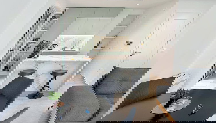 Foto 1 - Azure Loft - 3min Walk to Beach, 10min to Old Town