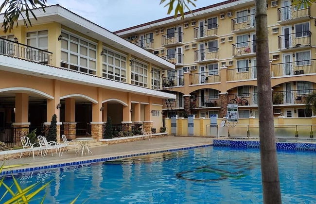 🌿 Stylish & Serene Stay in Davao City 🌿 - Foto 17