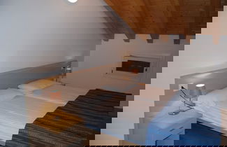 Foto 2 - Recently Built House With Swimming Pool