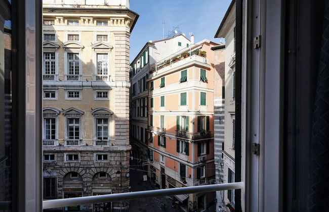 Art and Comfort near Lomellini Street - Photo 25