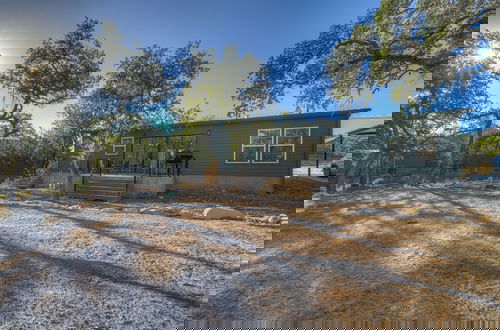 Foto 39 - Serene Getaway Nestled in the Tx Hill Country!
