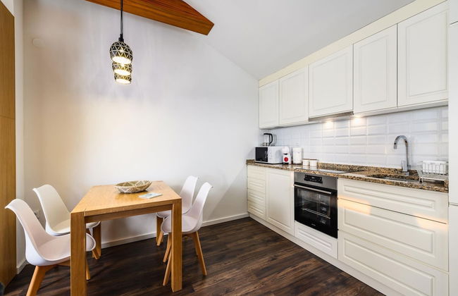 Sunset Suite Premium Apartment - Photo 17