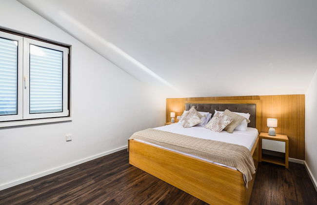 Sunset Suite Premium Apartment - Photo 3