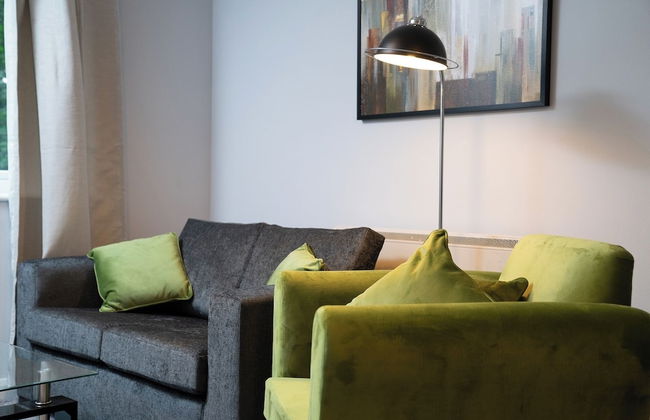 Modern 1-bedroom in Crawley With Free Parking - Foto 7