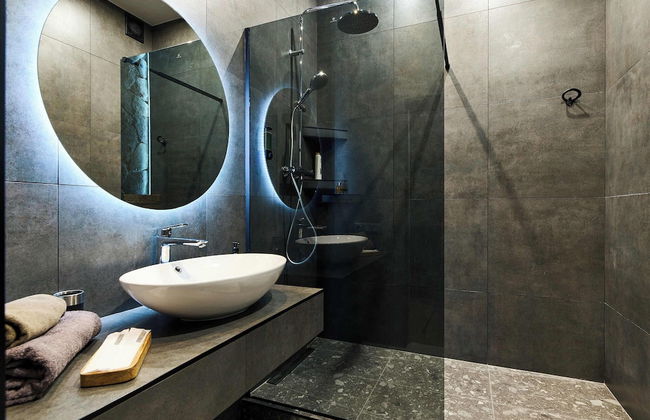 VIP APART Manhattan City - Photo 15