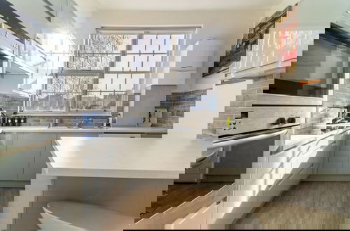 Foto 17 - Stylish 2Bed Steps from Iconic Waterloo