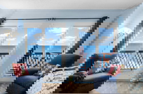 Foto 1 - By the Wave Side Oceanfront!