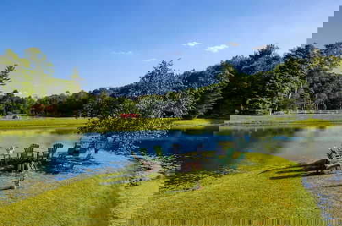 Foto 64 - Secluded Estate w/ Guest House, Private Pond, Gym, & Movie Theater Sunny Pond