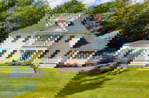 Foto 69 - Secluded Estate w/ Guest House, Private Pond, Gym, & Movie Theater Sunny Pond