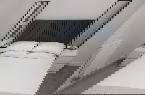 Foto 4 - Tranquil Loughton Apartment Retreat