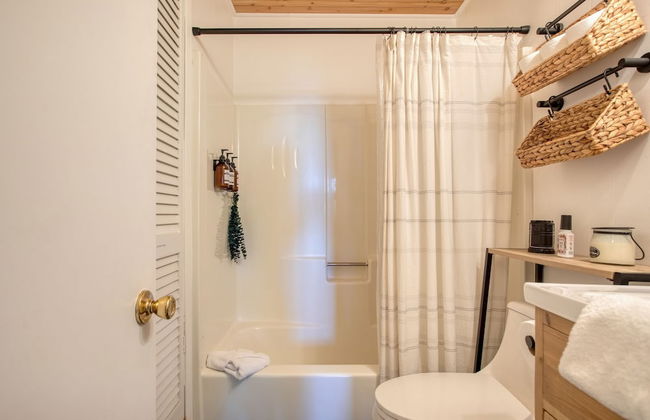 A-frame Retreat by Avantstay Modern Interiors 2 Decks Views - Foto 23