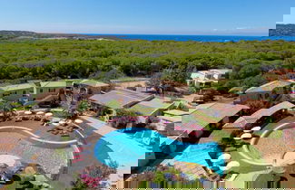 Foto 1 - Apartment in Residence With Swimming Pool