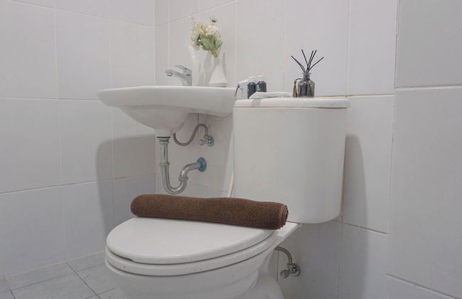 Restful And Homey Studio Patraland Urbano Apartment - Foto 13